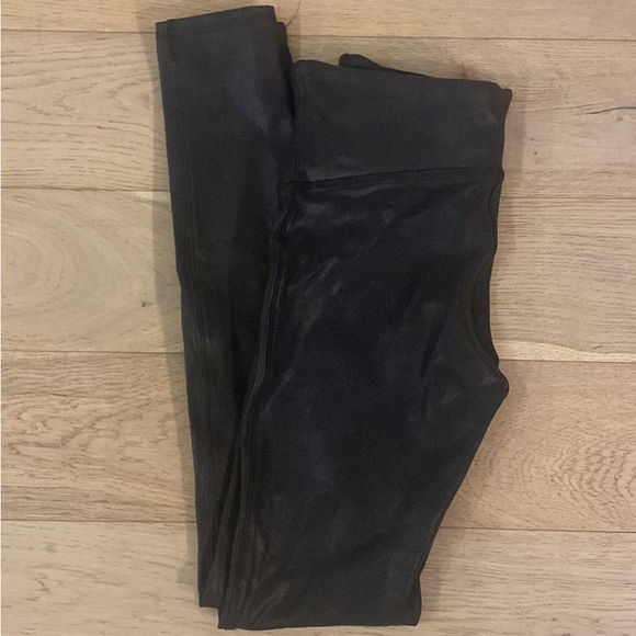 SPANX Bestselling Faux Leather Pants - Picture 2 of 5